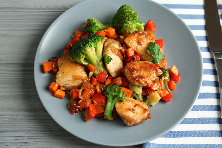 Broccoli and Chicken Stir-Fry
